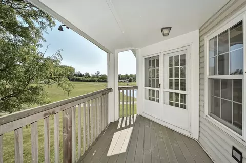 Exterior - 1033 Interloch Ct, Algonquin, IL 60102 photo 2 of 3