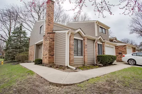 211 W Hanover Pl, Mount Prospect, IL 60056