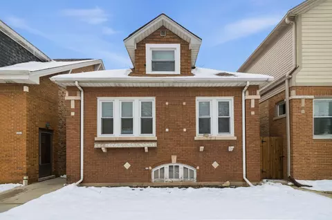 3024 N Long Ave, Chicago, IL 60641