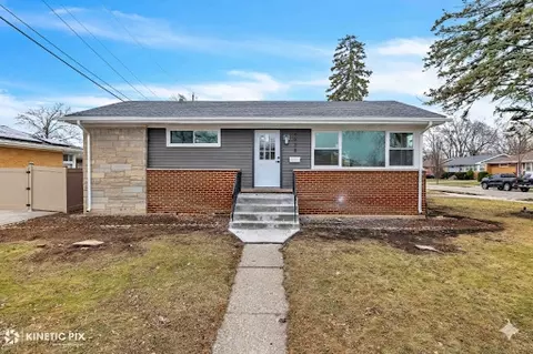 4938 W Randolph St, Hillside, IL 60162