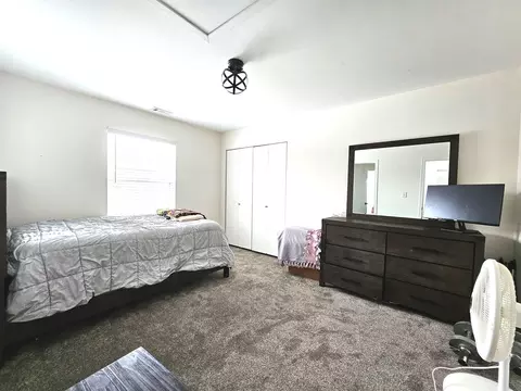 Bedroom - 5417 Christopher Dr, Oak Forest, IL 60452 photo 5 of 7