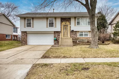 805 Stowell Ave, Streamwood, IL 60107
