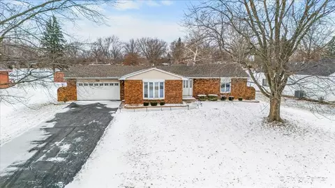 1809 Fairside Dr, Sandwich, IL 60548