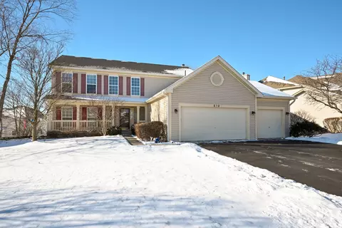 820 Spring Creek Cir, Naperville, IL 60565