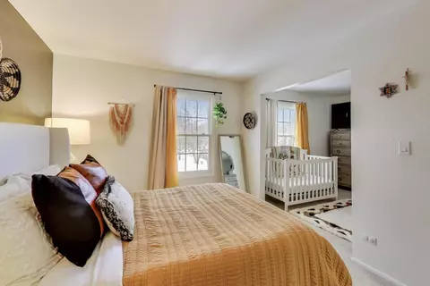 Bedroom - 46 Oak Valley Dr, Cary, IL 60013 photo 2 of 4