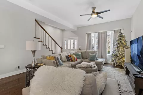 Living - 4331 S Evans Ave, Chicago, IL 60653 photo 1 of 1