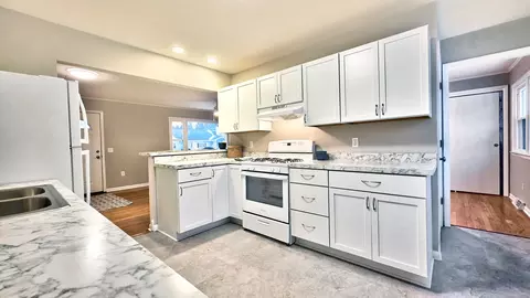 Kitchen - 1509 Pine St, Mchenry, IL 60050 photo 2 of 2