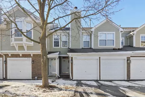 931 Ann Arbor Ln, Vernon Hills, IL 60061