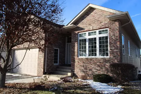 3765 Lakeview Dr #3765, Winnebago, IL 61088