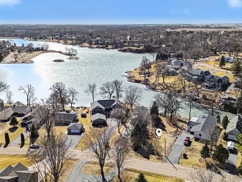 269 Easy St, Lake Holiday, IL 60552