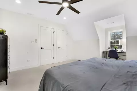 10141 S Artesian Ave, Chicago, IL 60655 photo 17