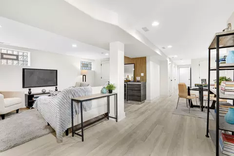 10141 S Artesian Ave, Chicago, IL 60655 photo 25