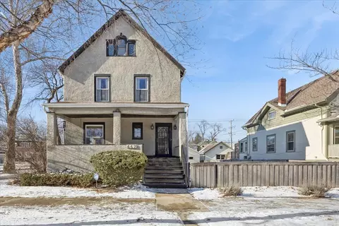 647 S Taylor Ave, Oak Park, IL 60304