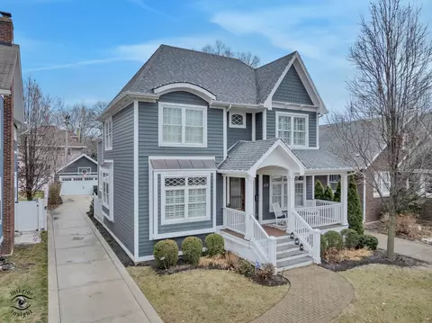 117 S La Grange Rd, La Grange, IL 60525