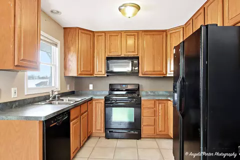 Kitchen - 3601 Ellen Rd, Mchenry, IL 60050 photo 1 of 1