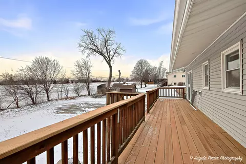 Exterior - 3601 Ellen Rd, Mchenry, IL 60050 photo 3 of 4