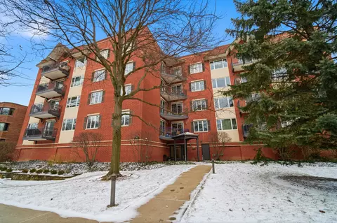 2601 Central St #406, Evanston, IL 60201