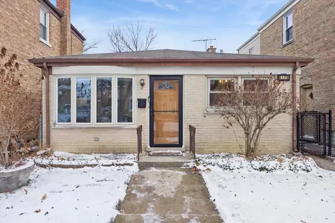 4129 Park Ave, Brookfield, IL 60513