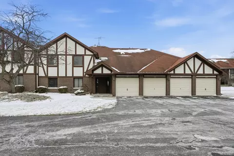 917 Patricia Ln #917, Crete, IL 60417