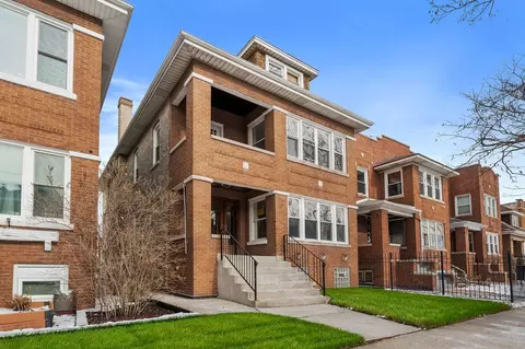 5230 W Deming Pl, Chicago, IL 60639
