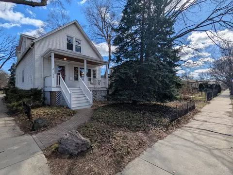 7425 N California Ave, Chicago, IL 60645