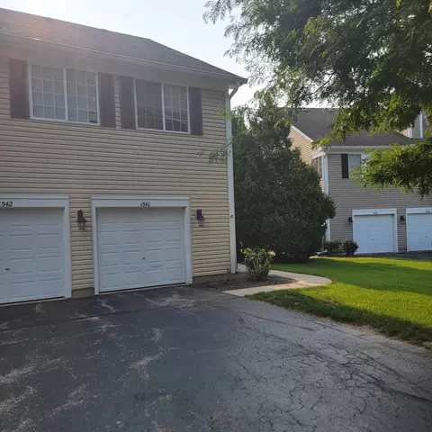 1540 Hickory Rd #1540, Woodstock, IL 60098