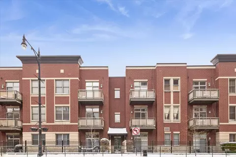 1515 S Halsted St #204, Chicago, IL 60607