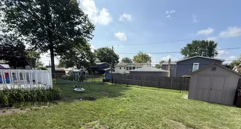 Exterior - 5653 Dover Rd, Oak Forest, IL 60452 photo 2 of 3