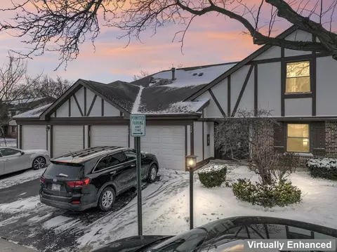 328 Woodbury Ct #B1, Schaumburg, IL 60193