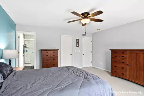 Bedroom - 5912 Dublin Ct, Mchenry, IL 60050 photo 2 of 5