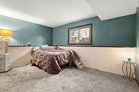Bedroom - 17759 Maple St, Lansing, IL 60438 photo 5 of 5