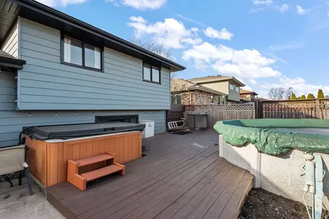 Exterior - 17759 Maple St, Lansing, IL 60438 photo 5 of 9