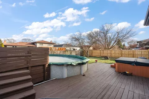 Exterior - 17759 Maple St, Lansing, IL 60438 photo 7 of 9