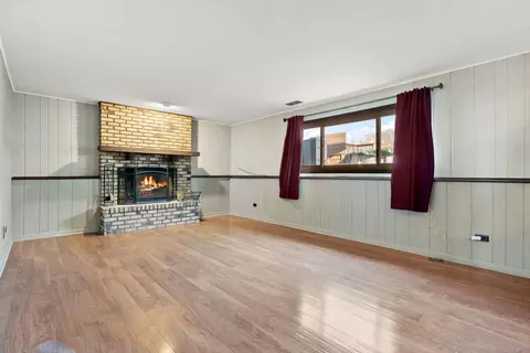 Living - 17759 Maple St, Lansing, IL 60438 photo 4 of 5