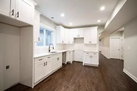 Kitchen - 518 E 90th St, Chicago, IL 60619 photo 2 of 3