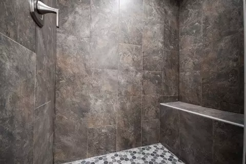 Bath - 518 E 90th St, Chicago, IL 60619 photo 8 of 8