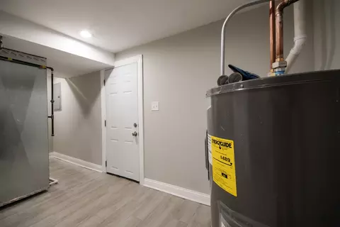 Entry Way - 518 E 90th St, Chicago, IL 60619 photo 4 of 4