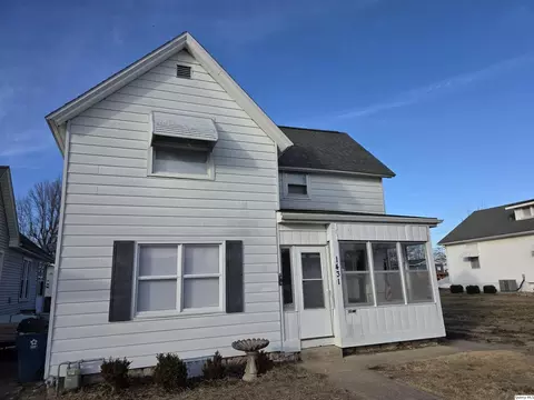 1431 Spruce St, Quincy, IL 62301