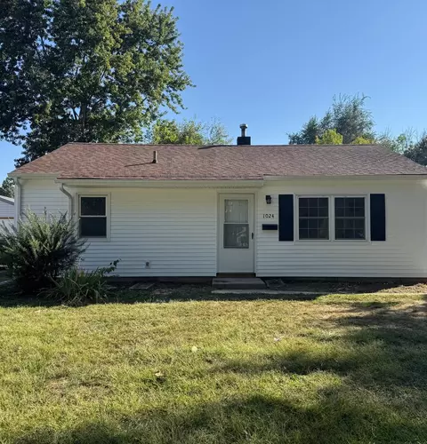 1024 Eastview Dr, Rantoul, IL 61866