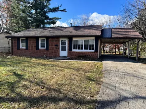 1315 Williamsburg Dr, Champaign, IL 61821