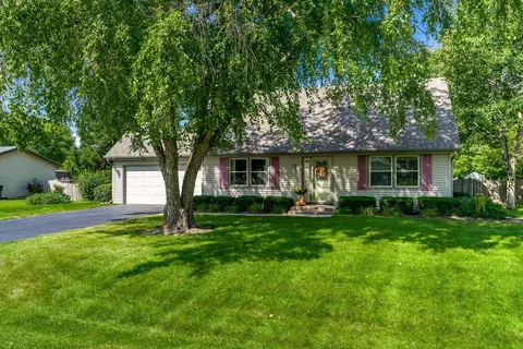 Exterior - 11748 Cedarbrook Rd, Roscoe, IL 61073 photo 2 of 15