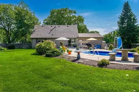 Exterior - 11748 Cedarbrook Rd, Roscoe, IL 61073 photo 12 of 15