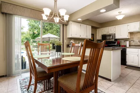 Dining - 11748 Cedarbrook Rd, Roscoe, IL 61073 photo 2 of 2