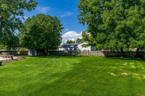 Exterior - 11748 Cedarbrook Rd, Roscoe, IL 61073 photo 13 of 15