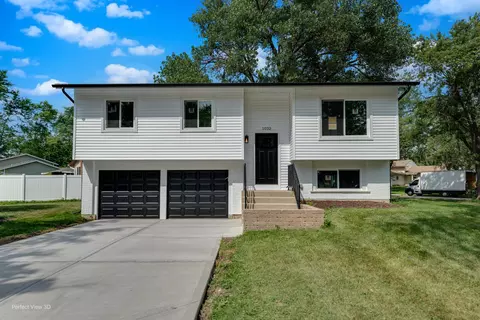 1032 Samson Dr, University Park, IL 60484