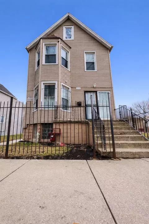 5106 S Carpenter St, Chicago, IL 60609