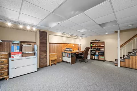 Other - 5187 Chambers Dr, Hoffman Estates, IL 60010 photo 9 of 13