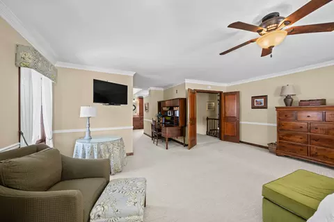 Other - 5187 Chambers Dr, Hoffman Estates, IL 60010 photo 4 of 13