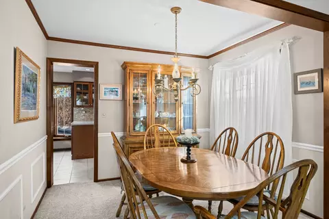 Dining - 5187 Chambers Dr, Hoffman Estates, IL 60010 photo 1 of 1