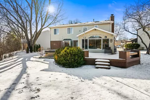 Exterior - 5187 Chambers Dr, Hoffman Estates, IL 60010 photo 2 of 13